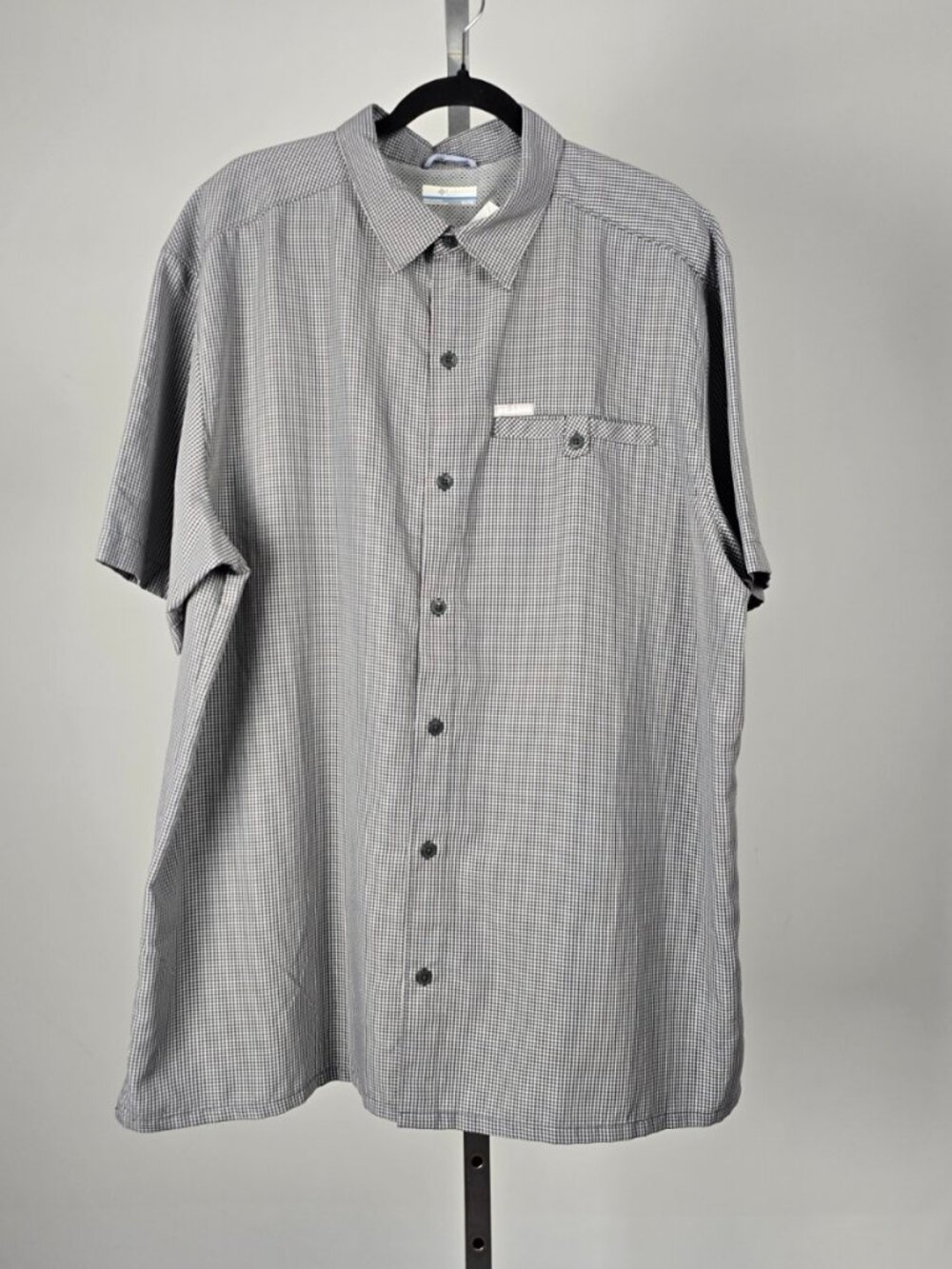Columbia Short Sleeve Vented Button-Up Shirt Black/Gray Micro-Check Size XL Tall